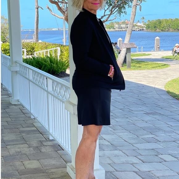 NWT. Lulu-B skort in black. Black shorts under skort. Stretchy material. UPF50+ - Picture 5 of 8